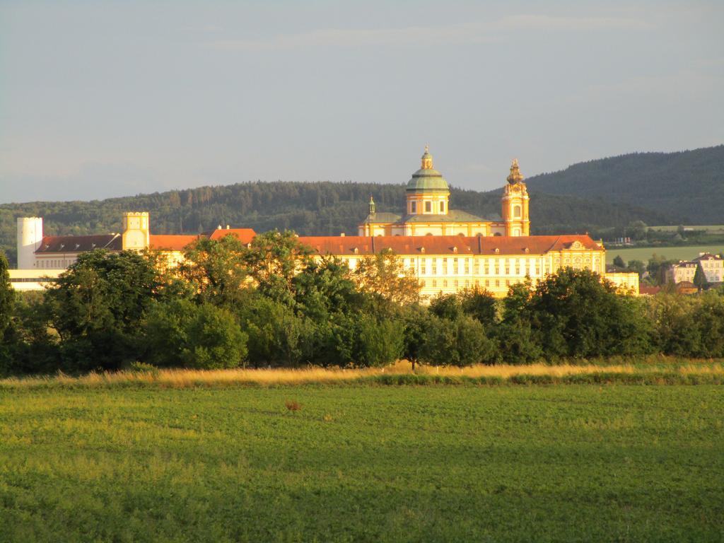Haus Sundl - Privatzimmer Emmersdorf an der Donau Exteriér fotografie