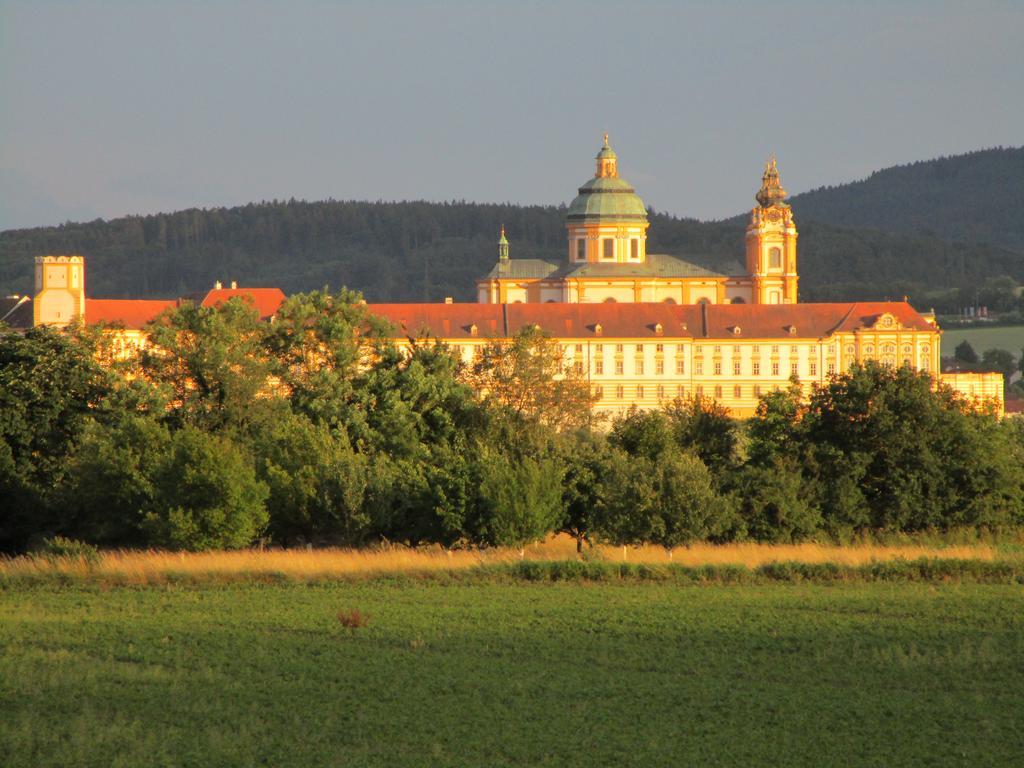 Haus Sundl - Privatzimmer Emmersdorf an der Donau Exteriér fotografie